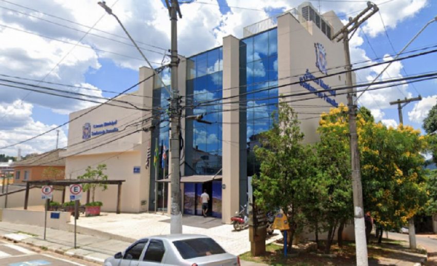  Câmara Municipal de Santana de Parnaíba suspende atendimento presencial entre 8 e 19 de março