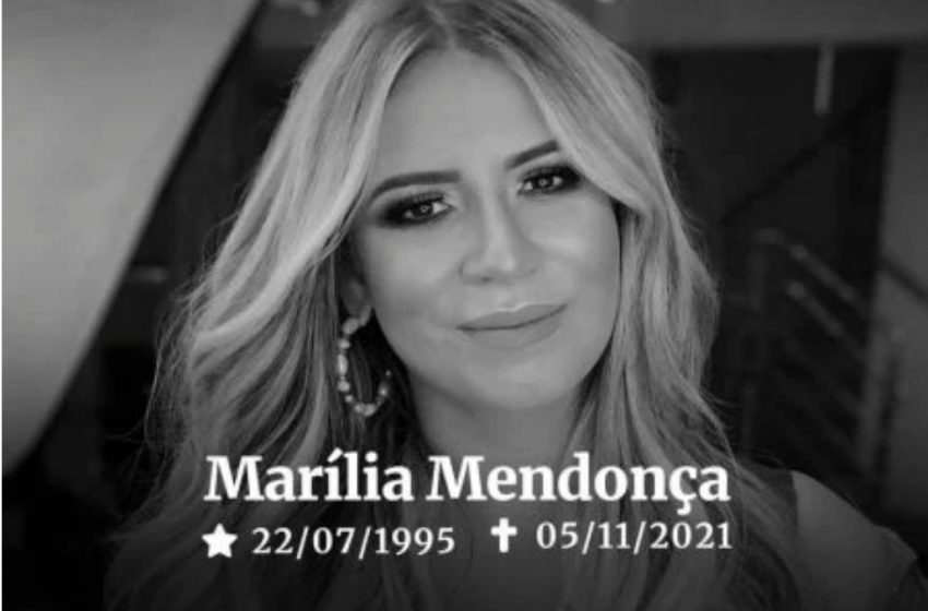  Marília Mendonça morre aos 26 anos após cair avião