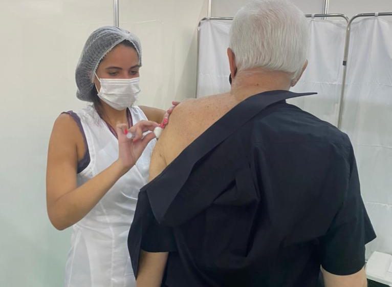  Barueri inicia vacinação 4 dose aos idosos na segunda-feira, 21