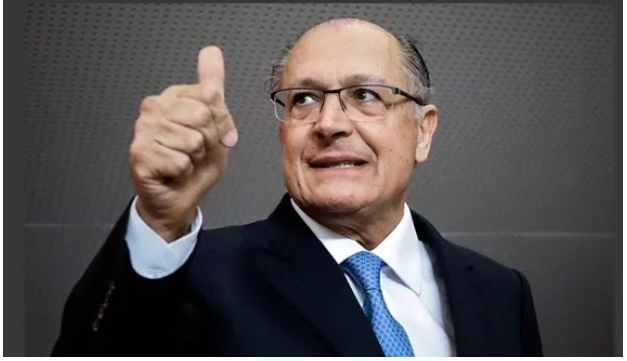  Alckmin acerta filiação ao PSB para ser vice de Lula