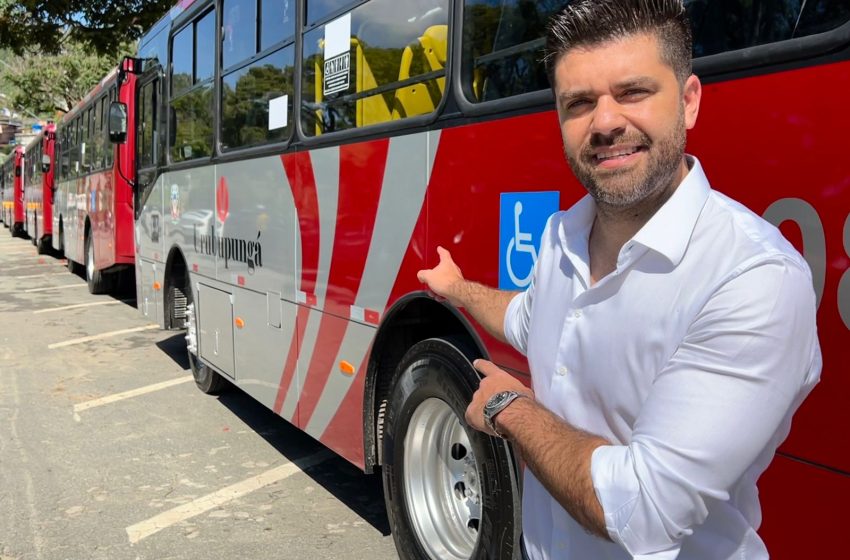  Danilo Joan aumenta frota e entrega 8 ônibus novos com ar-condicionado