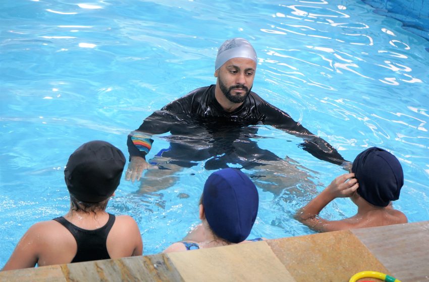  Alunos de Barueri iniciam natação em 5 polos da rede de ensino