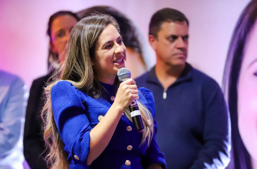  Professora Camila Godói lança pré-candidatura a deputada Estadual