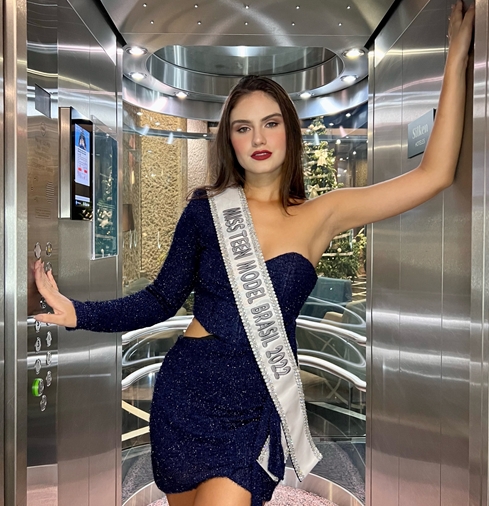 Streamer número 1 do Brasil, paulista Karen Gentil vence mundial de miss  adolescente na Espanha – Portal Internacional Arts News