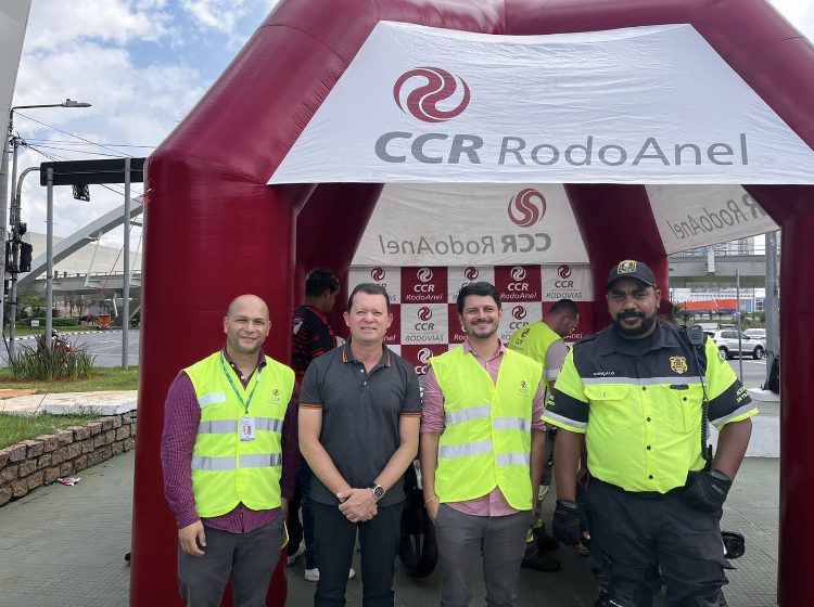  Osasco e CCR realizam ação educativa com motociclistas