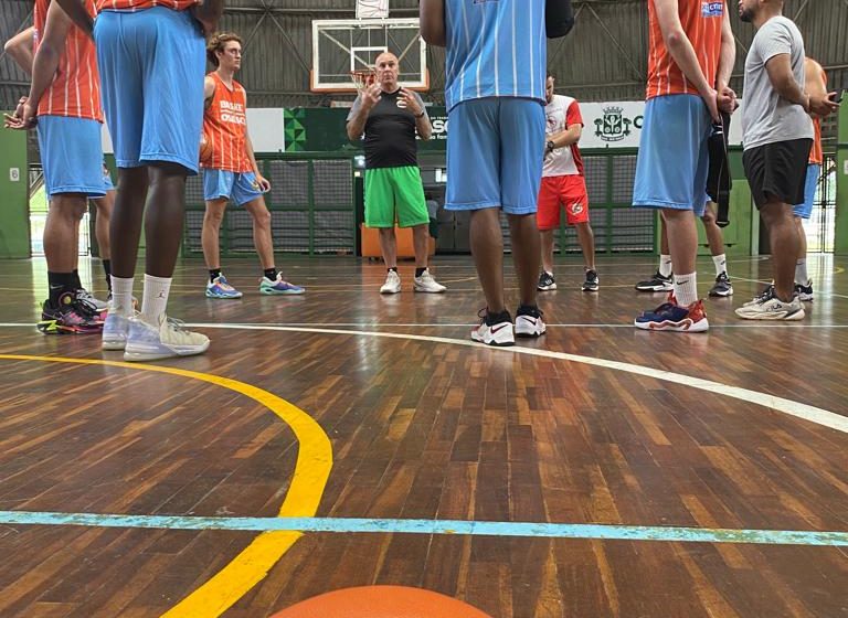  Com novos reforços, Basket Osasco trabalha de olho na estreia do Brasileirão