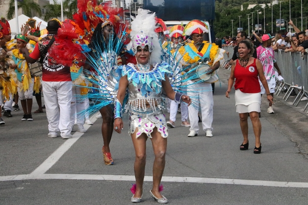  Barueri terá Pré-Carnaval no dia 12 e desfiles de escolas de samba no dia 20