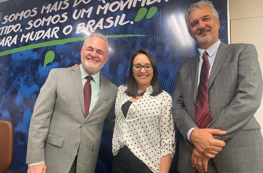  Josué Ramos e Renata Abreu alinha parcerias em Brasília