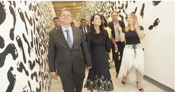  Governador prestigia abertura do novo edifício da Pinacoteca Contemporânea