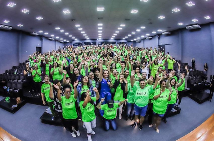  Integrantes do Parnaíba Mais Leve participam de palestra sobre autoimagem