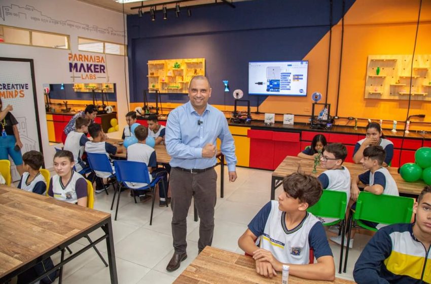  Marcos Tonho inaugura projeto de robótica em unidades escolares de Santana de Parnaíba