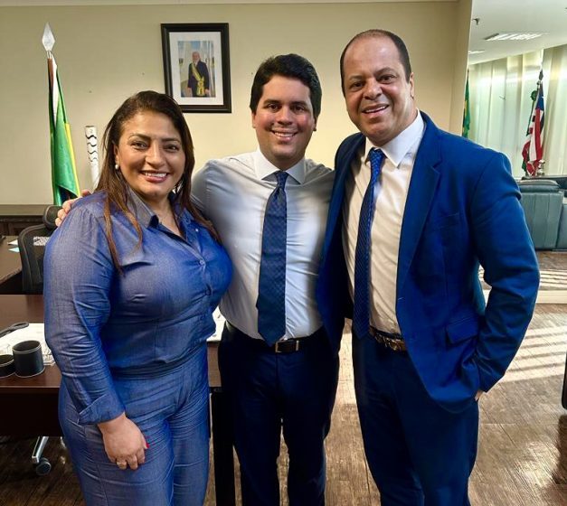  Ribamar Silva se encontra com Ministro André Fufuca e deputada Ely Santos