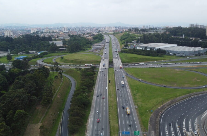  Mais de 1 milhão de veículos devem trafegar no trecho oeste do Rodoanel Mário Covas  no feriado de Finados