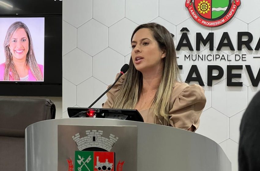  Vereadora Camila Godói faz duro discurso na tribuna da Câmara Municipal de Itapevi