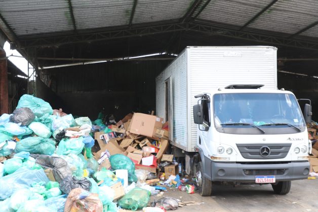 Barueri remove mais de 15 mil toneladas de resíduos e materiais em dezembro  