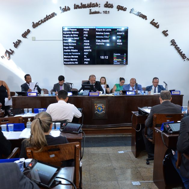 Parlamentares parnaibanos votam Projeto de Resolução referente à nova Lei de licitações