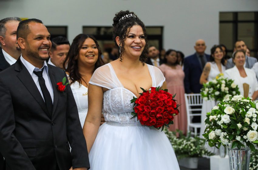  Casamento Comunitário: Prefeitura de Santana de Parnaíba oficializa união de 87 casais com grande festa