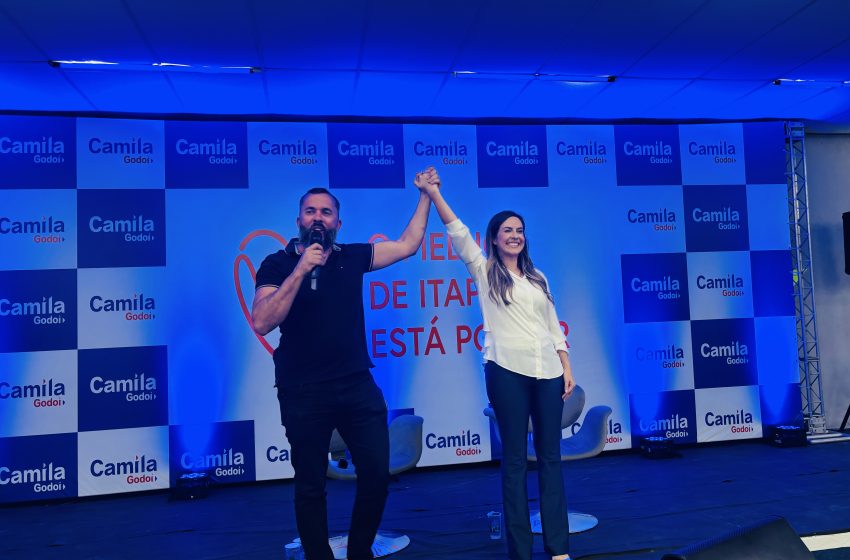  Camila Godói, reafirma que é Pré-Candidata a Prefeita de Itapevi em coletiva de imprensa