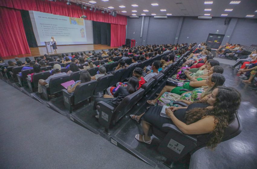  Mãe Parnaibana: cerca de 200 gestantes assistem a palestras sobre saúde