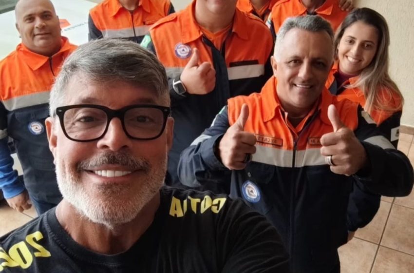  Alexandre Frota faz doação de R$ 10 mil reais a Defesa Civil de Cotia