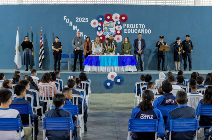  Cerca de 600 alunos se formaram em projeto de enfrentamento às drogas em Cotia