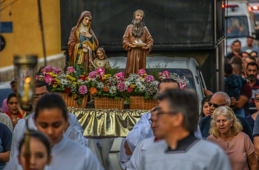  Santana de Parnaíba celebra sua Padroeira com Fé e Tradição