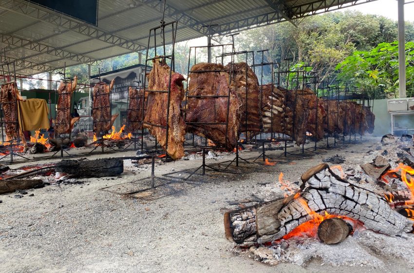  Costelada do Acampa leva mais de meia tonelada de carnes a Cotia em evento exclusivo