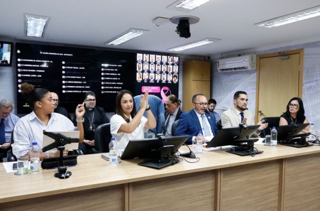  Legislativo de Osasco aprova projeto que alerta sobre perigos da FIV e FeLV