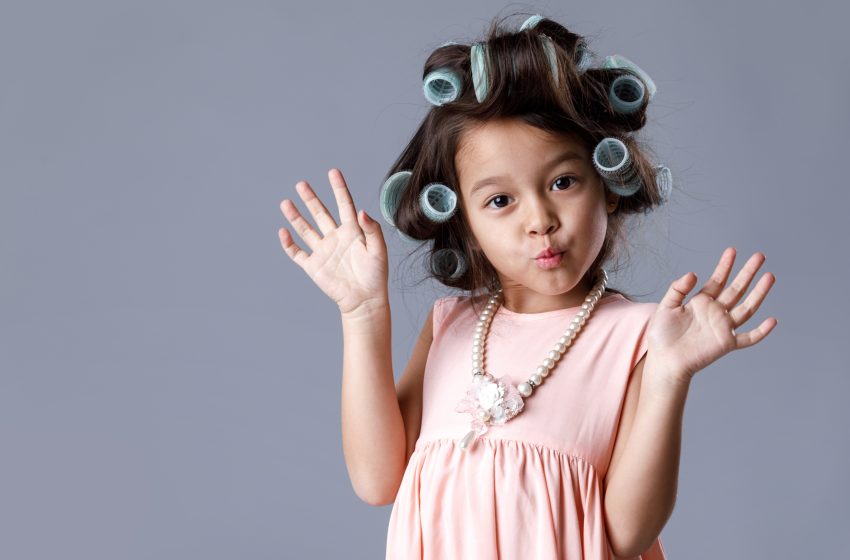  KNN Granja Viana promove semana do Cabelo Maluco e agita o Open Mall The Square