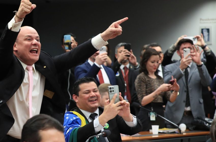  Conselho da câmara decide pelo arquivamento de processo contra deputado