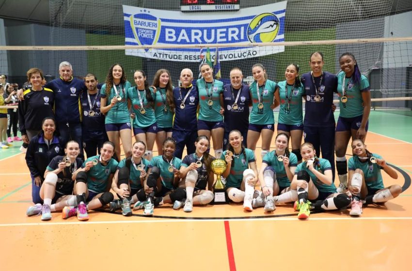  Barueri comemora título no Sub-15 de Vôlei e campanha histórica no Sub-14