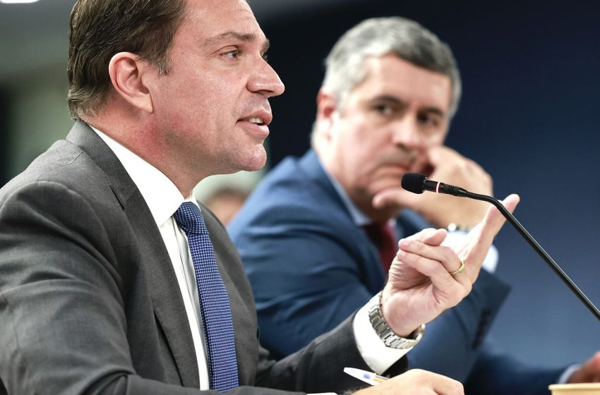  Moraes decreta prisão de ramagem após flagra do deputado em miami