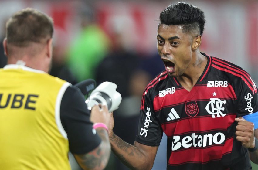  Fla empata pontuação com palmeiras após vitória e derrota do rival