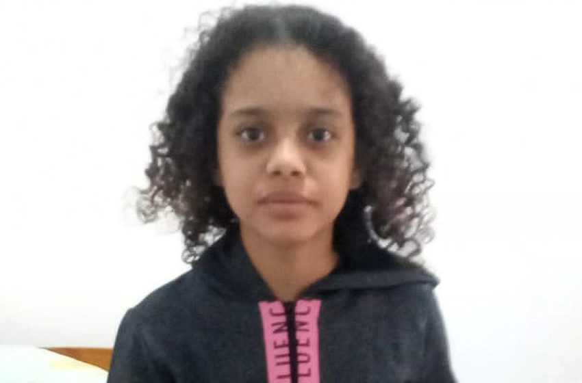  Doce menina de 11 anos encontrada morta com sinais de violência em serrana