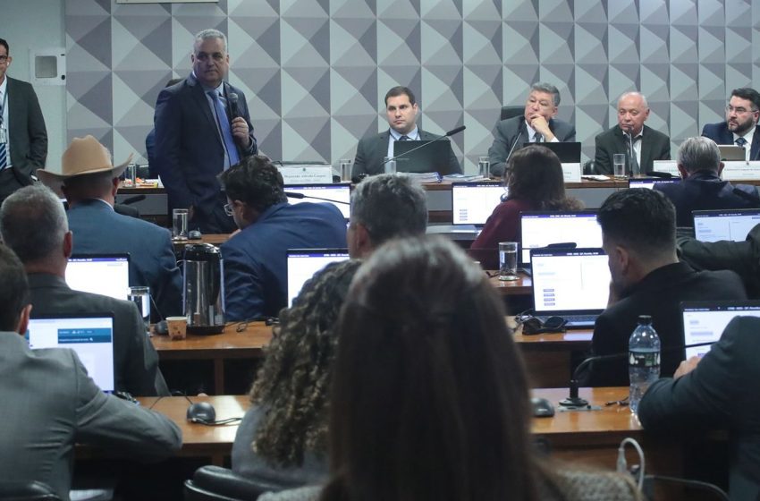  Na cpmi, presidente nega acusações de irregularidades contra associação