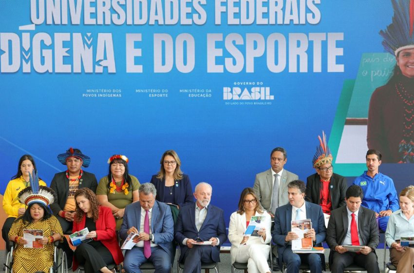  Lula cria universidades federais indígena e do esporte no brasil