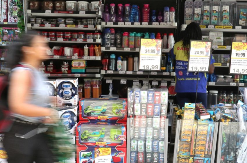  Manutenção da selic em 15% ao ano desagrada setores da economia