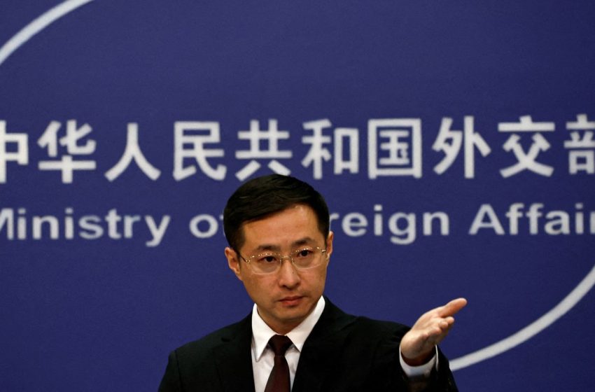  China acusa EUA de grave violação após interceptação de navio venezuelano