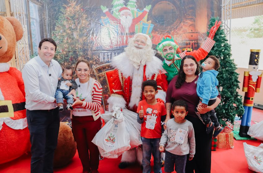  Cerca de 5 mil crianças atendidas pelos CRAS recebem presentes em Santana de Parnaíba