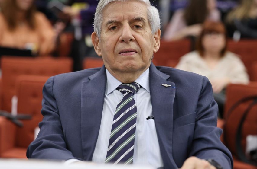  Moraes determina perícia em heleno após pedido de prisão domiciliar