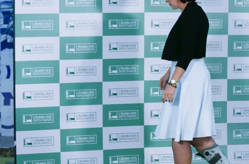  Moraes anula decisão da Câmara e decreta perda de mandato de Zambelli