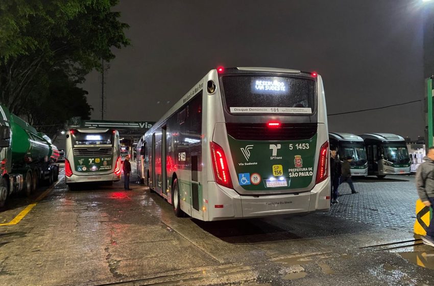  Paralisação de ônibus em São Paulo impacta milhões e suspende rodízio