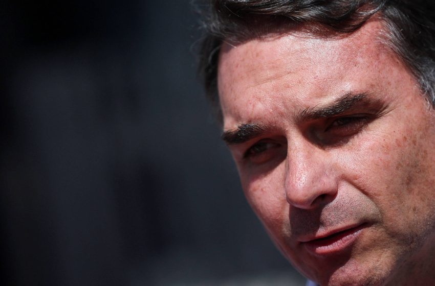  Flávio Bolsonaro: constrangimento e reafirmação do projeto presidencial na direita