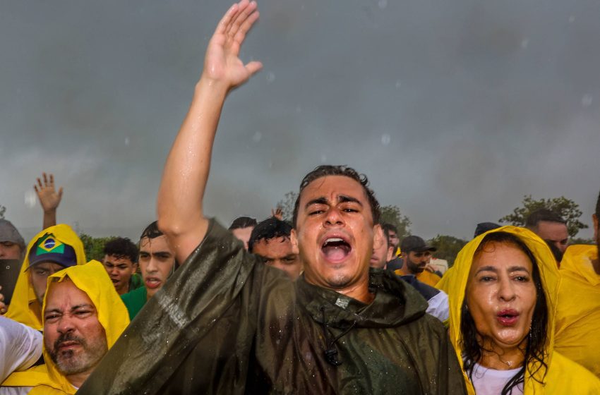  Nikolas Ferreira: a mobilização da direita em Brasília o consagra vencedor