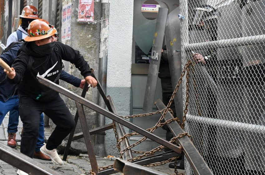  Bolívia: governo enfrenta protestos por aumento de combustíveis e reformas