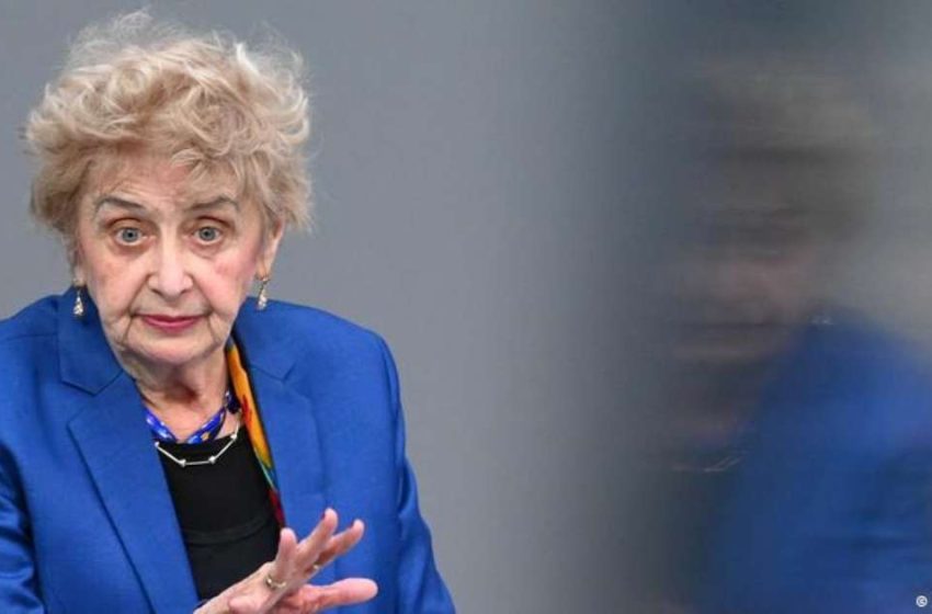  Sobrevivente de Auschwitz alerta sobre o novo antissemitismo