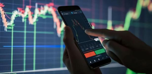  Bolsa brasileira mira 200 mil pontos: otimismo impulsiona mercado