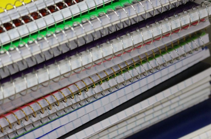  Oito em cada dez brasileiros com filhos reaproveitam material escolar