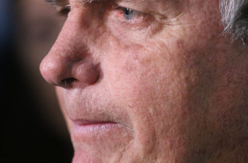  Bolsonaro em nova cirurgia por persistência de crise de soluços o ex-presidente