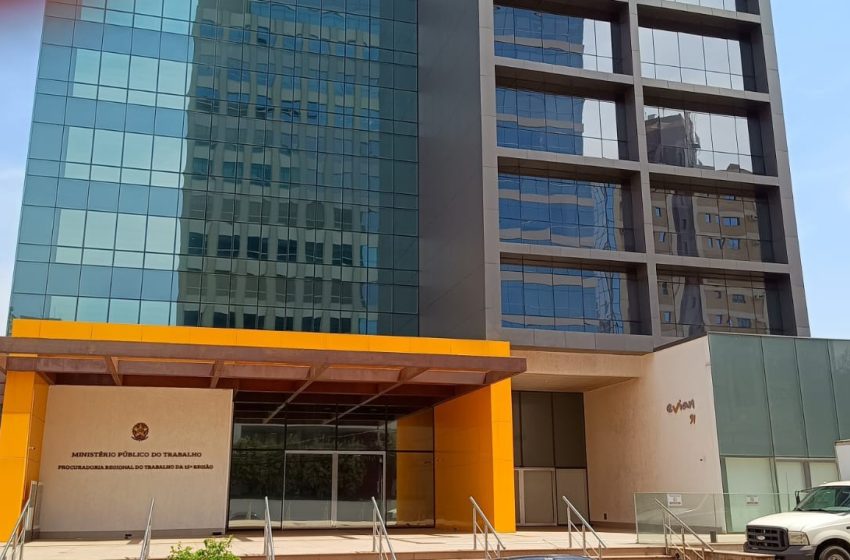  Eaton firma acordo de R$ 1,8 milhão após investigar vida pessoal de